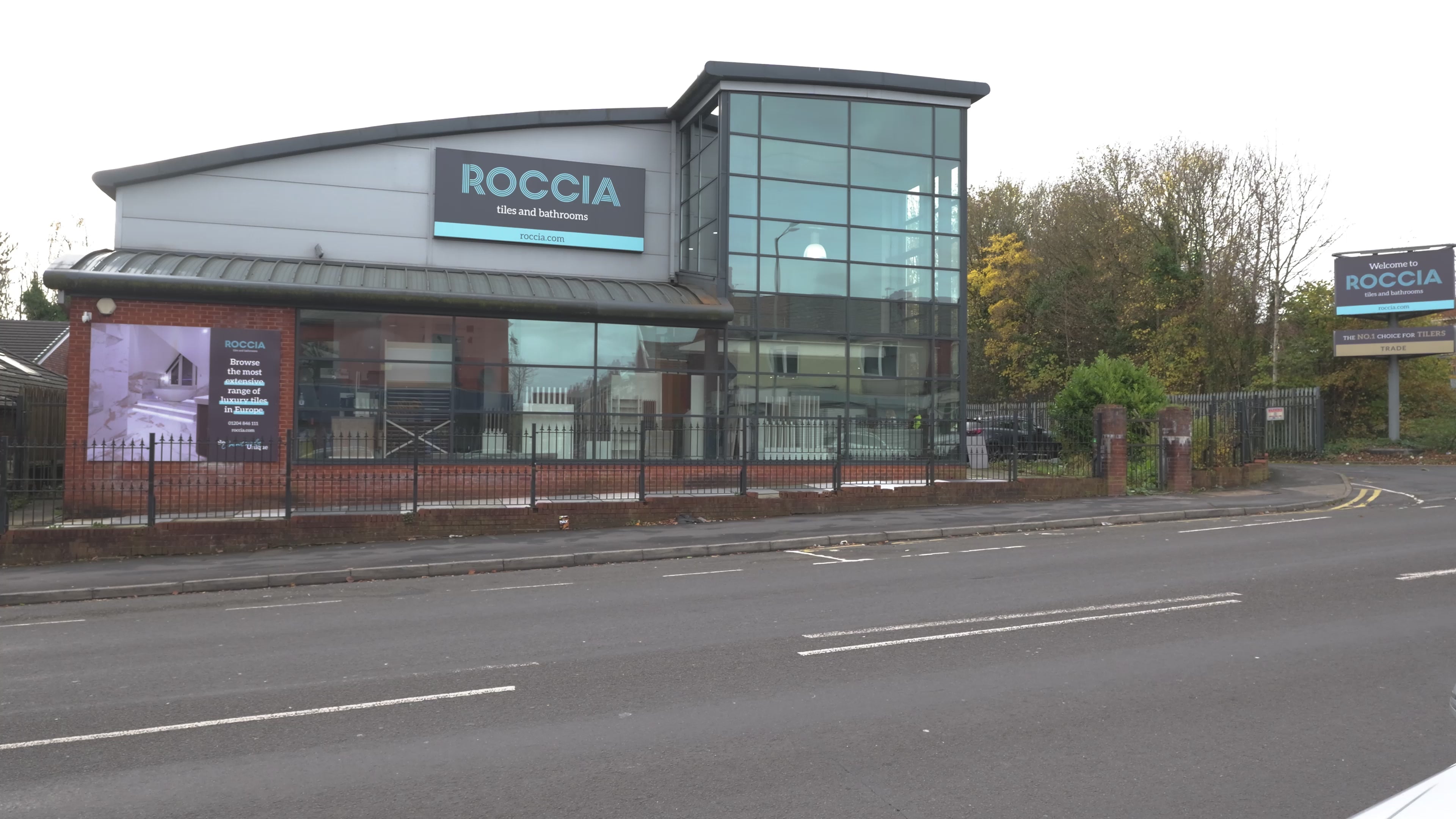 Load video: ROCCIA Bolton Showroom