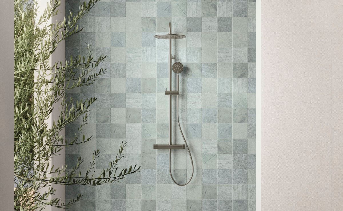 How To Clean Bathroom Tiles Properly: The Complete Expert Guide