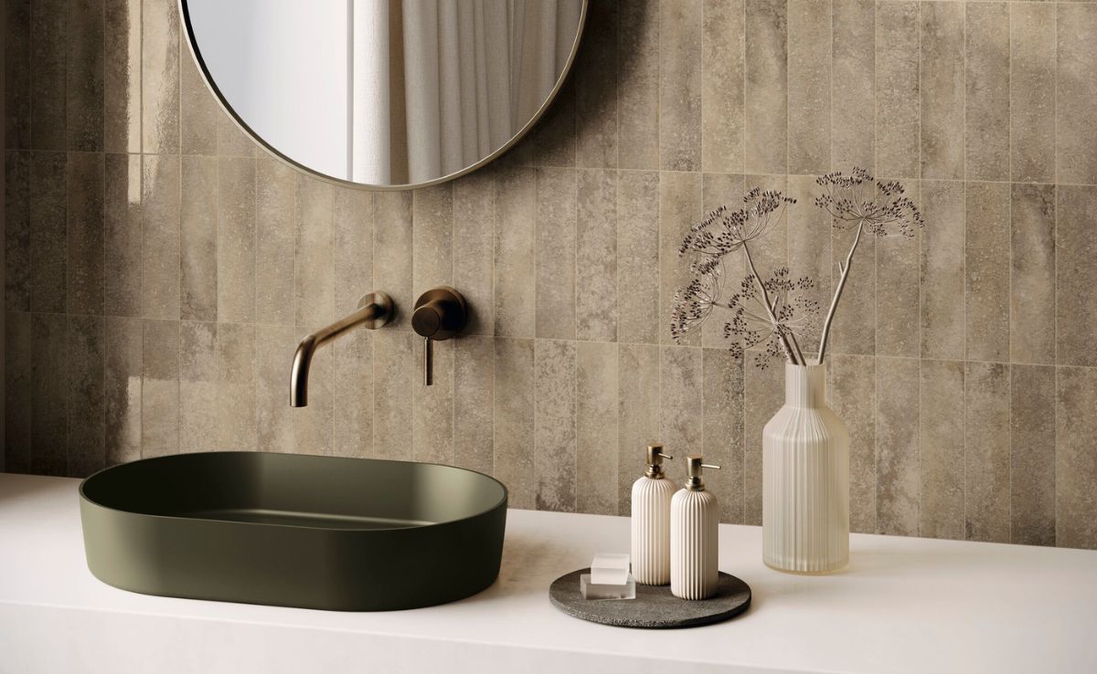 Bathroom Metro Tiles: A Classic Trend for Modern Bathrooms