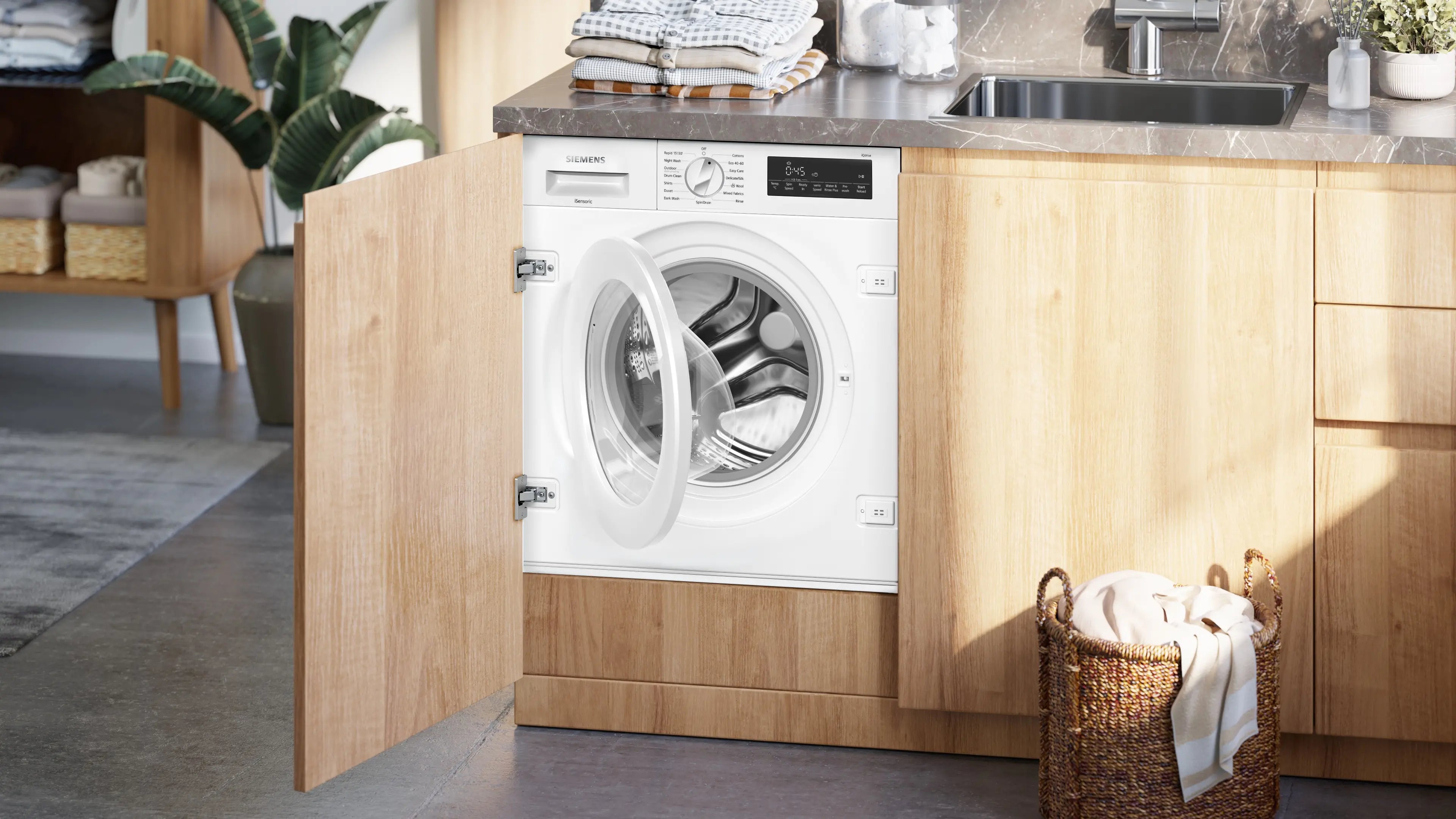 SIEMENS iQ700 Built-in washing machine 8 kg max. 1400 rpm