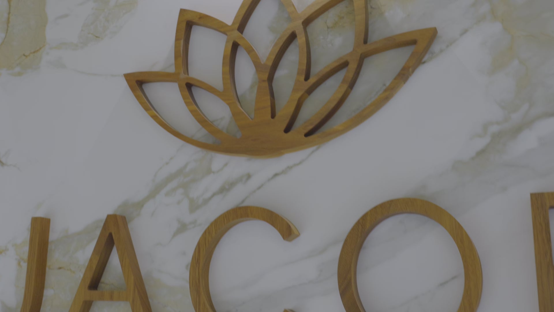 Load video: Roccia Kitchens